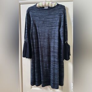 VIVI Dark Blue and Black Knit Dress